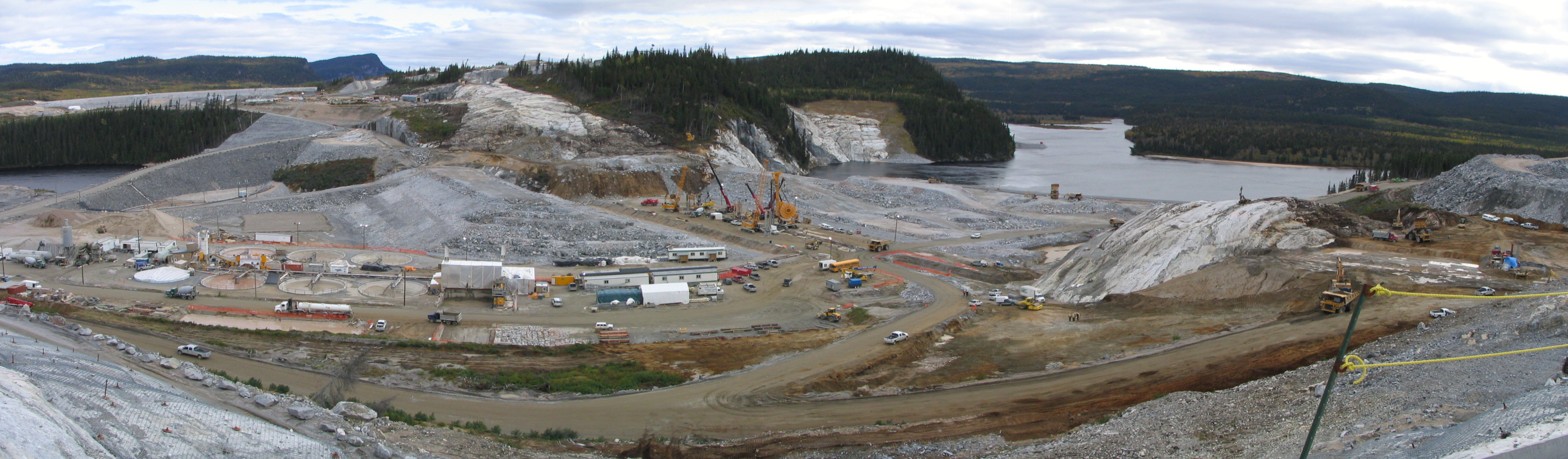 Dammarbeiten für Peribonka Damm in Kanada von Bauer Spezialtiefbau